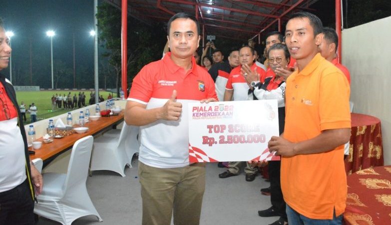 PS BP Batam Raih Juara Pertandingan Sepak Bola Piala Kemerdekaan Tahun 2022