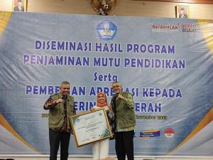 Meranti Raih Juara Utama Apresiasi Mutu Pendidikan se- Provinsi Riau